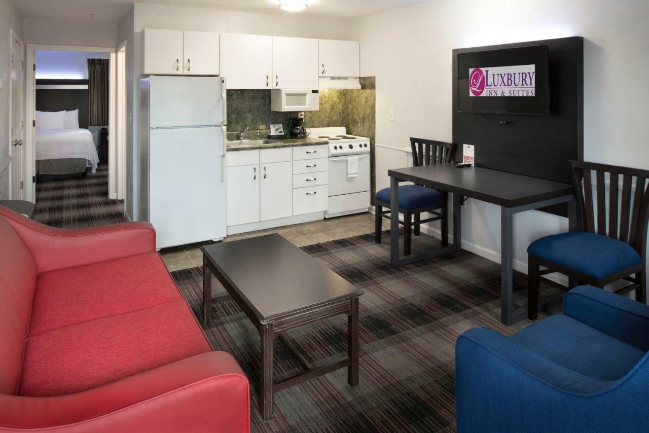 Luxbury Inn & Suites Maryville Eksteriør billede
