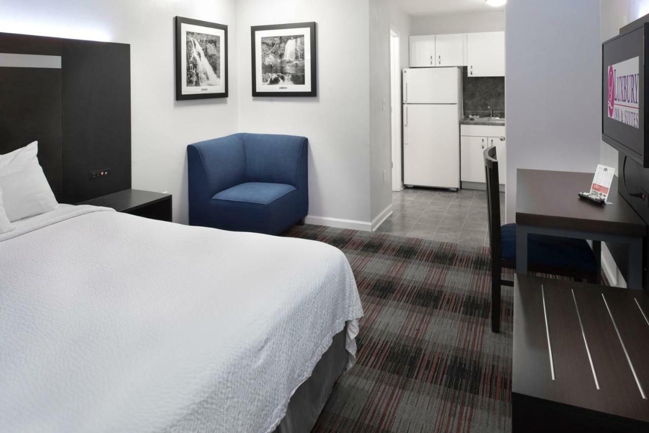 Luxbury Inn & Suites Maryville Eksteriør billede